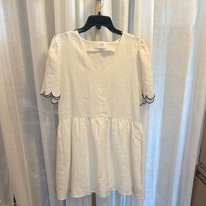 Elegant White Mini Dress